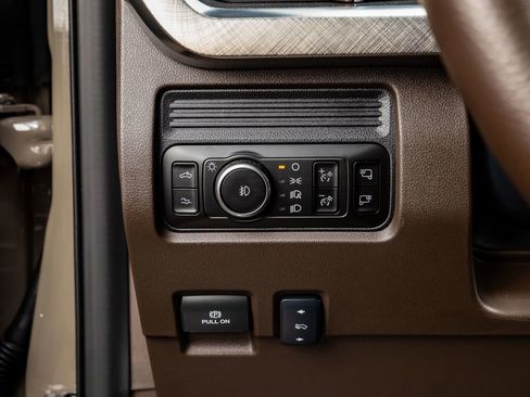 Used 2026 Ford F450 King Ranch w/ Chrome Package image 19