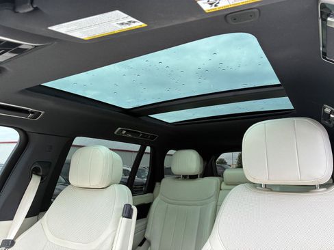 Used 2023 Land Rover Range Rover Long Wheelbase SE AWD/4WD image 8