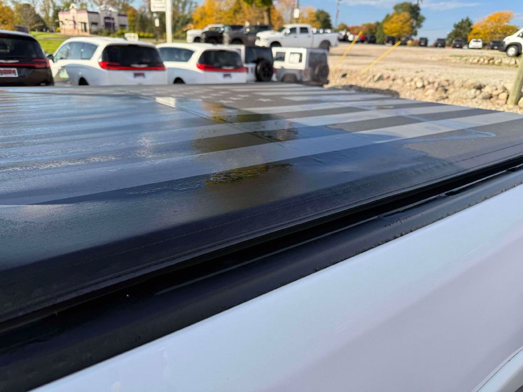 Used 2019 RAM 1500 Laramie AWD/4WD image 10