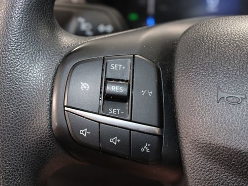 Used 2025 Ford Escape Active AWD/4WD image 19