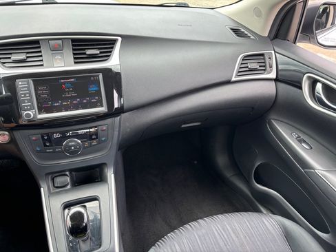 Used 2019 Nissan Sentra SV FWD image 15