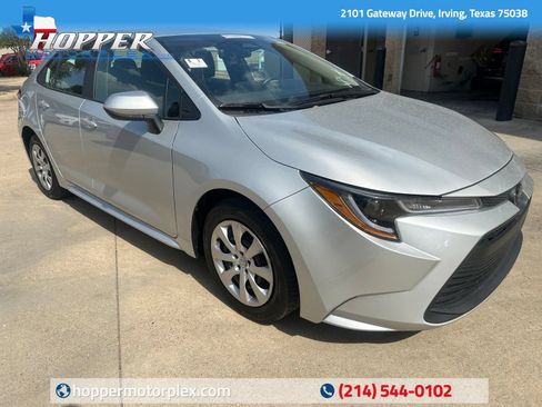 Used 2025 Toyota Corolla LE FWD image 1