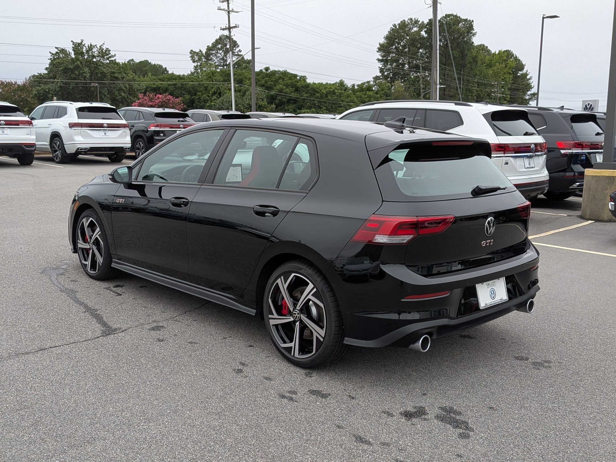 New 2026 Volkswagen GTI SE FWD image 5