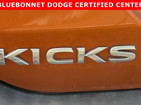 Used 2020 Nissan Kicks SR FWD image 18