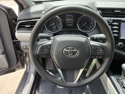 Used 2019 Toyota Camry LE image 17