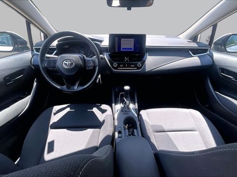 Used 2025 Toyota Corolla LE FWD image 13