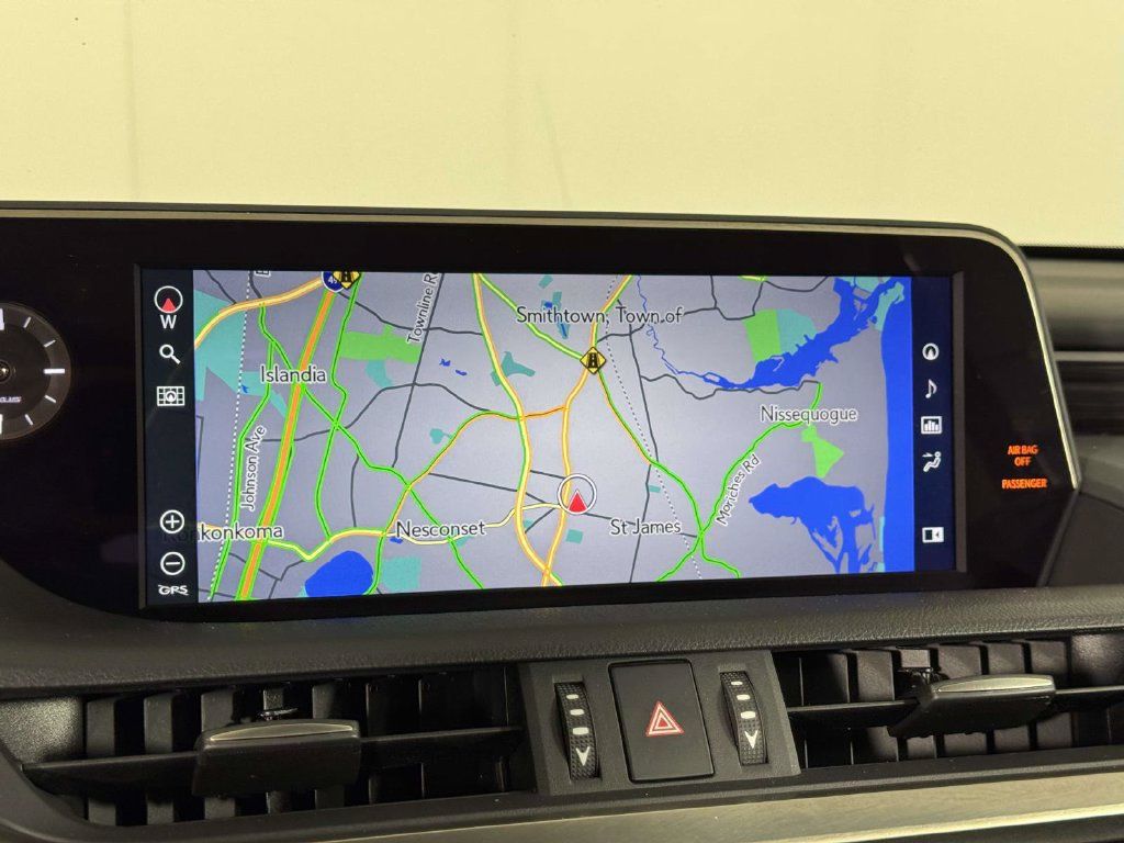 Used 2021 Lexus ES 300h w/ Accessory Package 2 FWD image 26