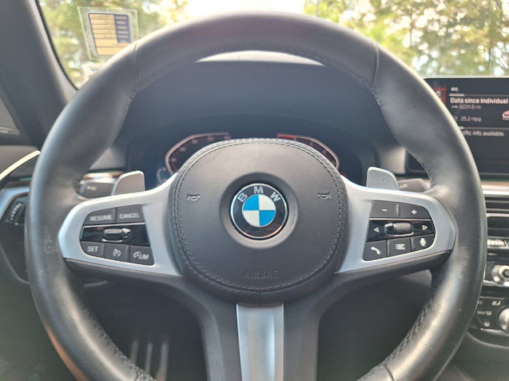 Used 2021 BMW 530i w/ M Sport Package RWD image 18