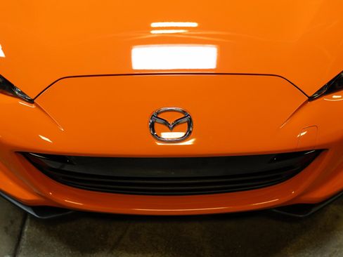 Used 2019 MAZDA MX-5 Miata 30th Anniversary image 18