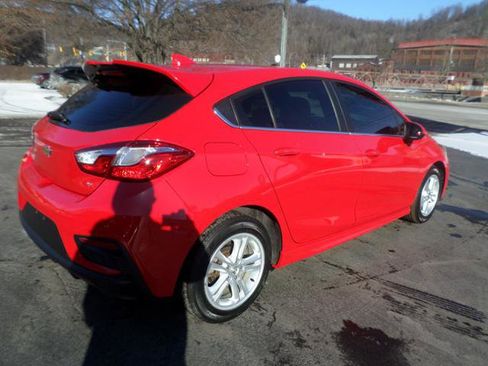 Used 2017 Chevrolet Cruze LT w/ Convenience Package image 6