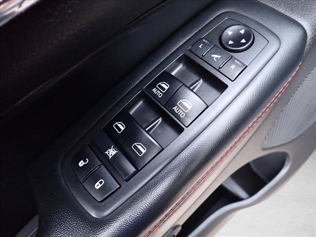 Used 2019 Jeep Grand Cherokee Trailhawk w/ Trailhawk Luxury Group AWD/4WD image 16