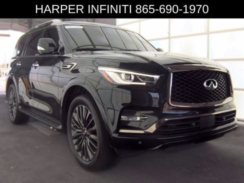 Used 2024 INFINITI QX80 Sensory AWD/4WD image 4