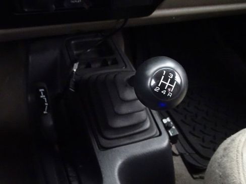 Used 2004 Jeep Wrangler SE w/ Full Face Tire & Wheel Group AWD/4WD image 23