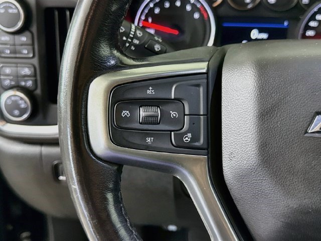 Used 2020 Chevrolet Silverado 1500 LT Trail Boss w/ Midnight Edition AWD/4WD image 13