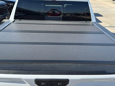 Used 2024 GMC Sierra 1500 AT4 w/ Technology Package image 7