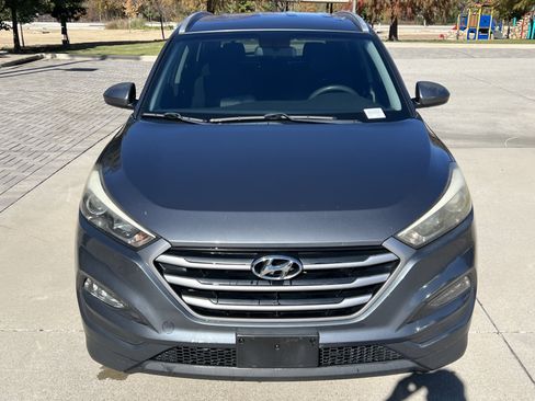 Used 2017 Hyundai Tucson SE image 3