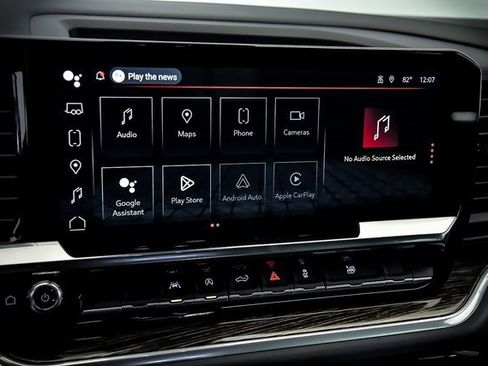 New 2025 GMC Sierra 1500 SLE w/ Preferred Package image 17