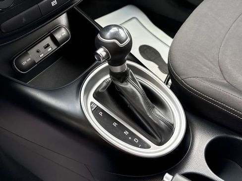 Used 2014 Kia Soul image 31