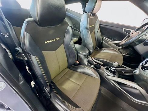 Used 2016 Hyundai Veloster w/ Option Group 03 image 26
