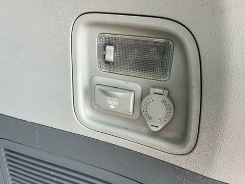 Used 2013 Toyota Sienna Limited w/ Premium Pkg image 25