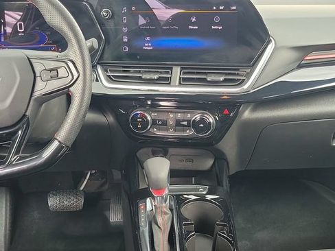 Certified 2025 Chevrolet Trax RS w/ Driver Confidence Package FWD image 14