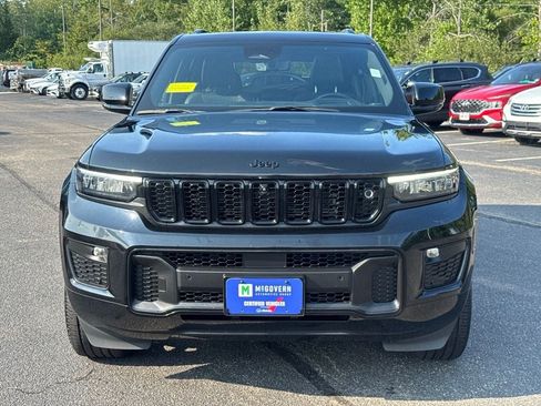 Used 2023 Jeep Grand Cherokee Overland w/ Adv Protech Group III AWD/4WD image 2