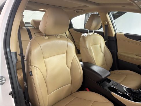 Used 2012 Hyundai Sonata Limited w/ Navigation Pkg FWD image 24