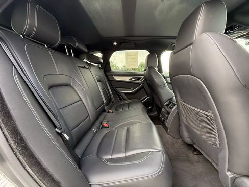 Used 2024 Jaguar F-PACE R-Dynamic S image 25