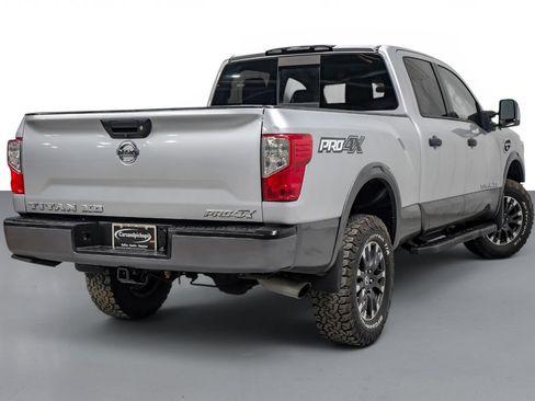 Used 2019 Nissan Titan PRO-4X AWD/4WD image 6