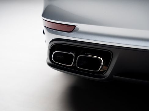 Used 2017 Porsche 911 Turbo image 34