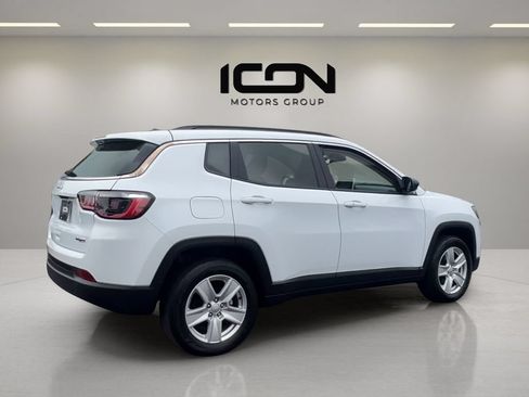 Used 2022 Jeep Compass Latitude w/ Convenience Group AWD/4WD image 4