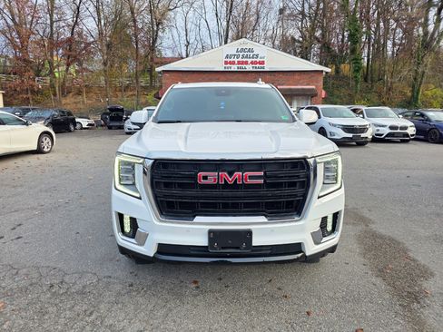 Used 2023 GMC Yukon XL SLE w/ Max Trailering Package image 2