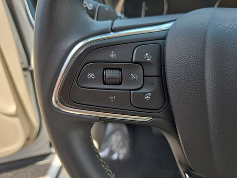 Used 2023 Buick Envision Preferred AWD/4WD image 17