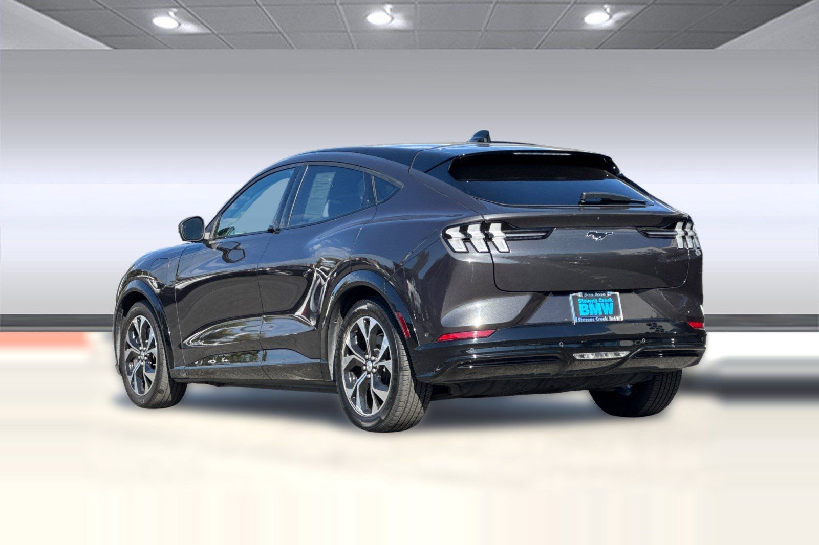Used 2022 Ford Mustang Mach-E Premium RWD image 3