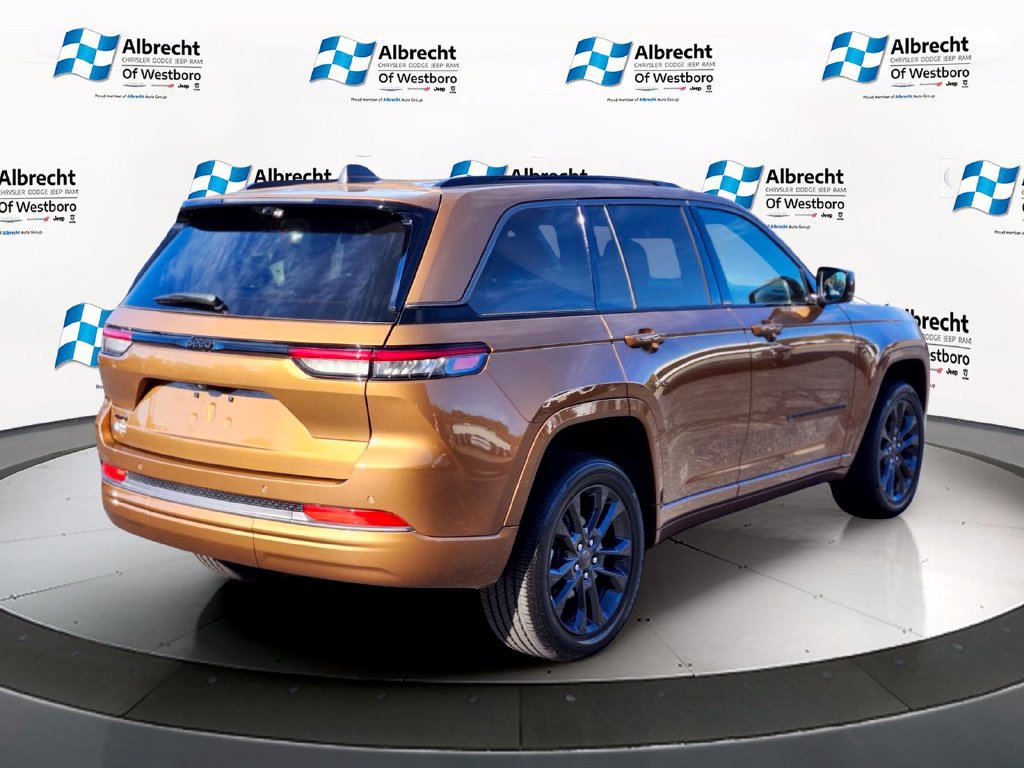 Used 2026 Jeep Grand Cherokee Limited AWD/4WD image 5