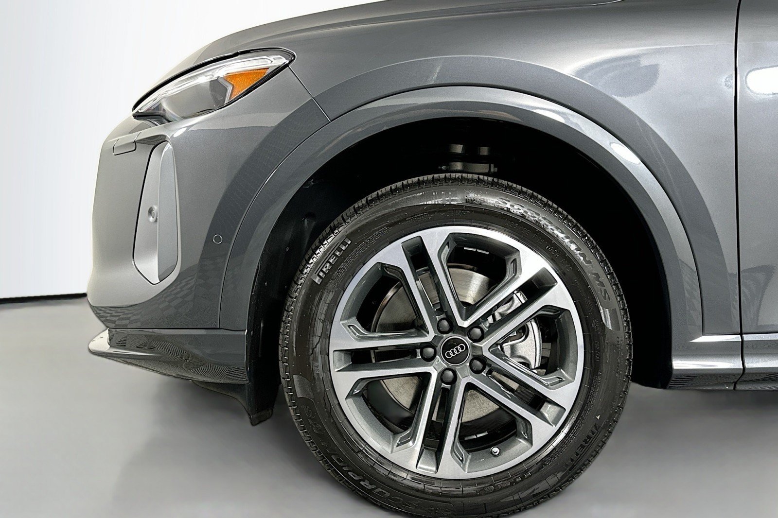 New 2026 Audi Q5 Premium Plus AWD/4WD image 10
