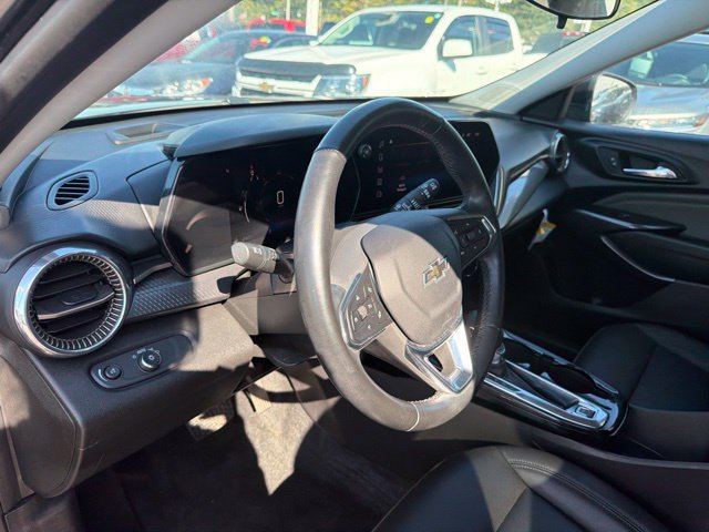 Used 2024 Chevrolet Trax ACTIV FWD image 14
