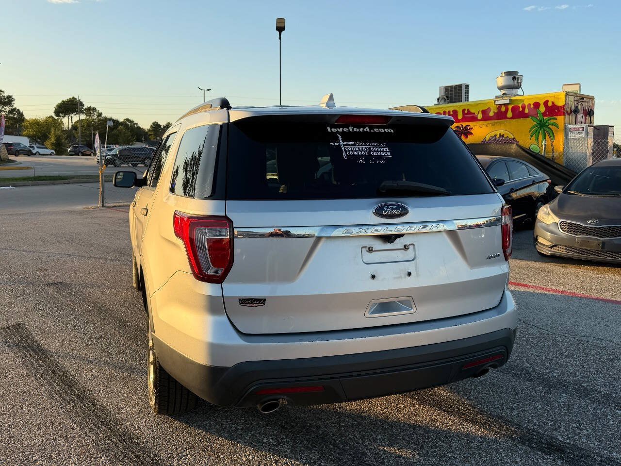 Used 2017 Ford Explorer 4WD image 16