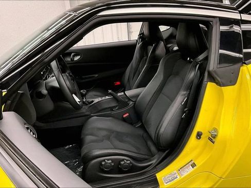 Used 2023 Nissan Z Performance w/ Floor Mat Package (L93) image 22