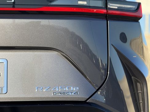 Certified 2023 Lexus RZ 450e Premium image 12