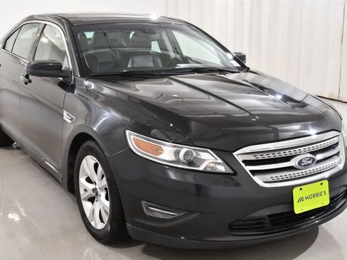Used 2011 Ford Taurus SEL w/ 201A Rapid Spec Order Code image 4