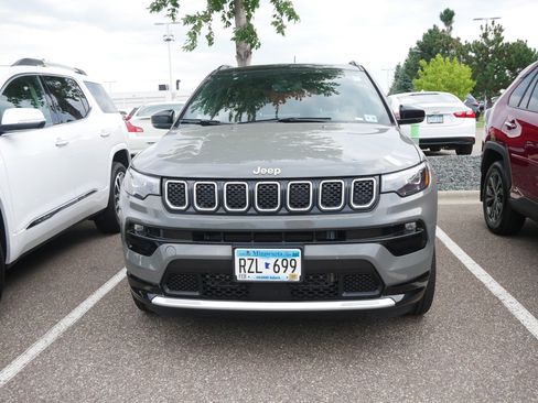 Used 2023 Jeep Compass Limited w/ Elite Group AWD/4WD image 2