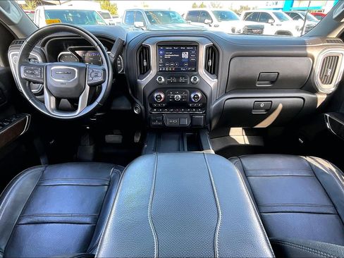 Used 2023 GMC Sierra 3500 Denali w/ Denali Ultimate Package image 15
