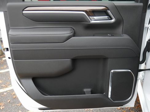 New 2025 Chevrolet Silverado 2500 LT image 31