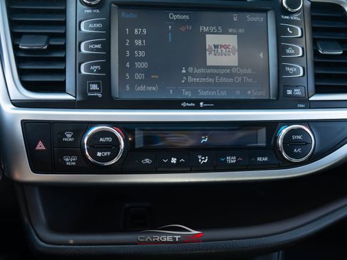 Used 2015 Toyota Highlander Limited image 29