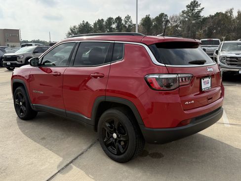 Used 2023 Jeep Compass Latitude w/ Convenience Group image 7