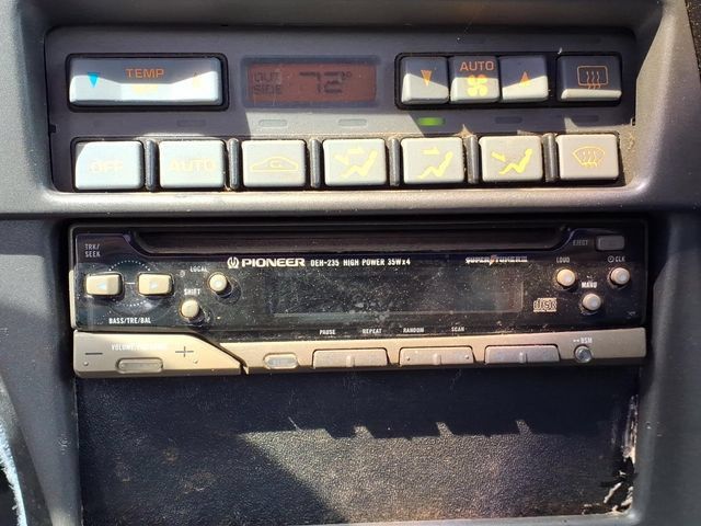 Used 1990 Chevrolet Corvette Coupe RWD image 21