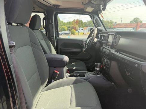 Used 2021 Jeep Wrangler Unlimited Sport AWD/4WD image 33