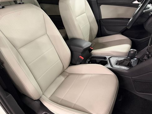 Used 2019 Volkswagen Tiguan SEL Premium R-Line FWD image 35