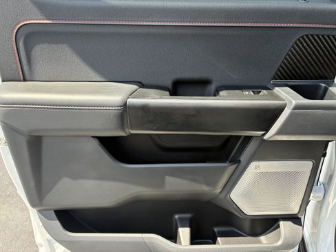 Used 2025 Ford F150 Raptor AWD/4WD image 17
